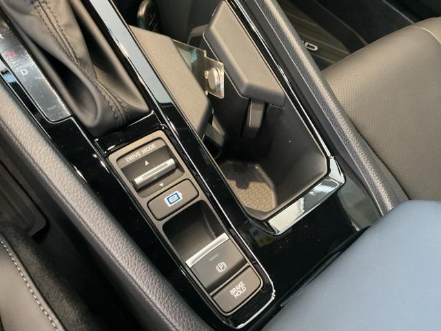 new 2025 Honda Accord Hybrid car, priced at $35,233