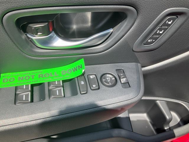 new 2025 Honda Pilot car, priced at $48,297