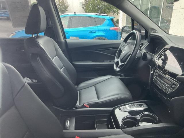 used 2022 Honda Pilot car, priced at $32,167