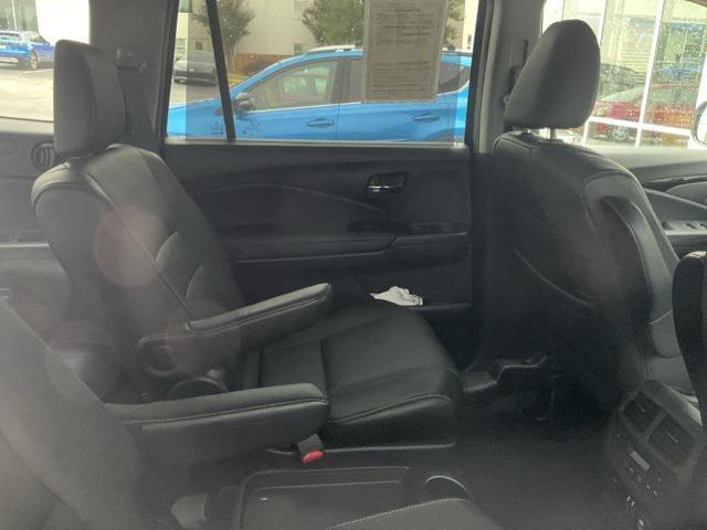used 2022 Honda Pilot car, priced at $32,167