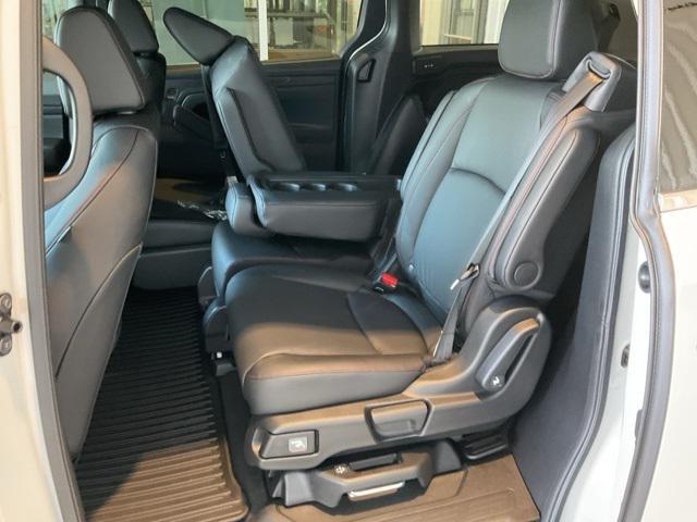new 2026 Honda Odyssey car, priced at $43,211