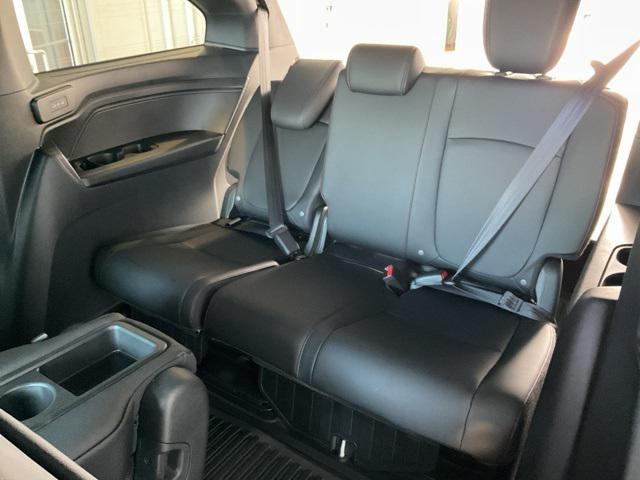 new 2026 Honda Odyssey car, priced at $43,211