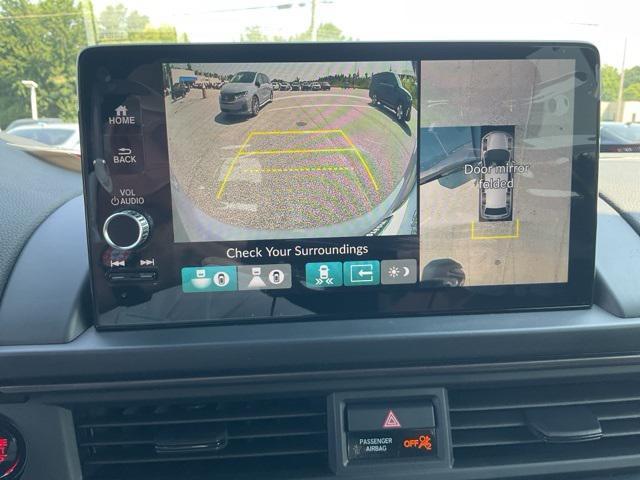 new 2025 Honda Pilot car, priced at $49,771