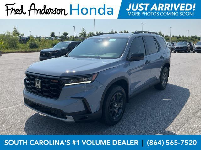 new 2025 Honda Pilot car, priced at $49,771