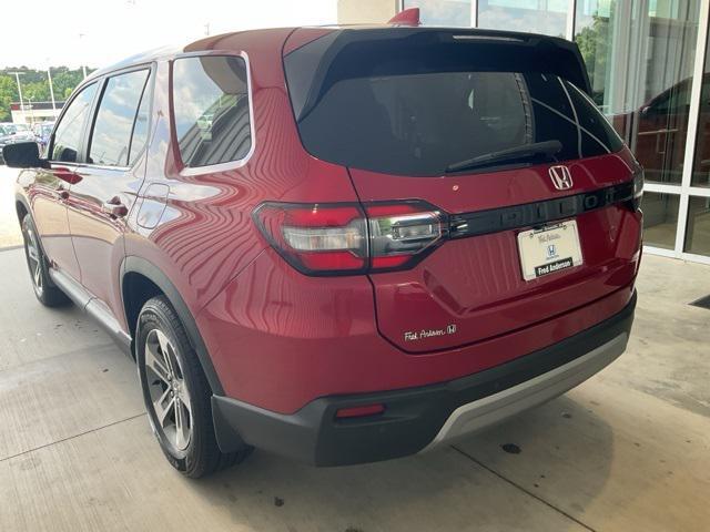 used 2025 Honda Pilot car, priced at $44,375