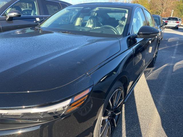 new 2025 Honda Accord Hybrid car, priced at $39,395