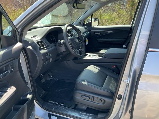 new 2025 Honda Ridgeline car, priced at $43,680