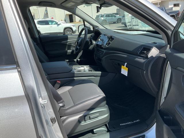 new 2025 Honda Ridgeline car, priced at $43,680