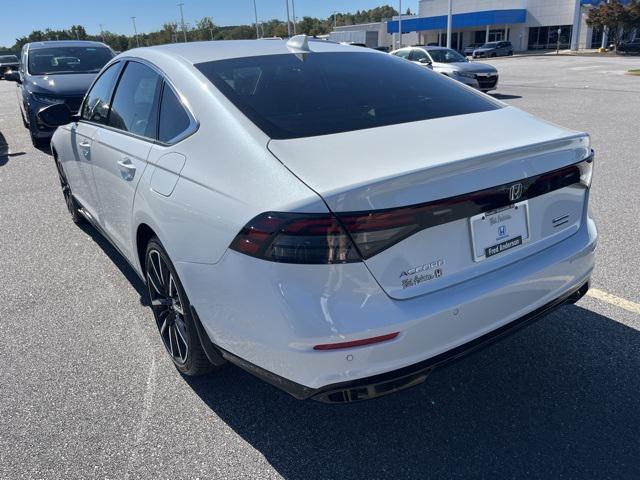 new 2025 Honda Accord Hybrid car, priced at $39,612