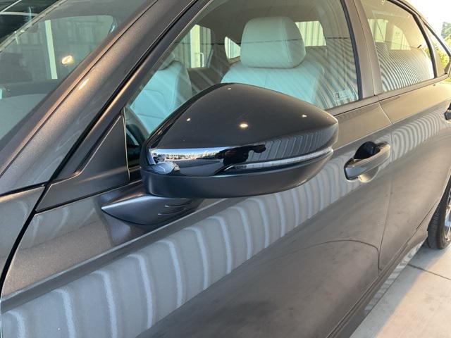 new 2026 Honda Civic Hybrid car, priced at $31,604