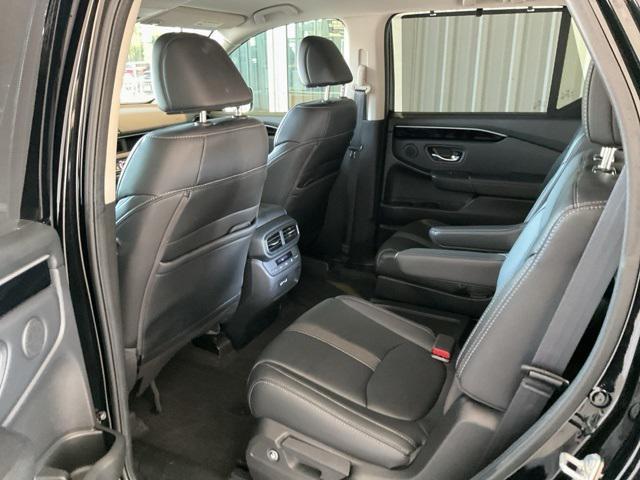 used 2023 Honda Pilot car, priced at $37,580