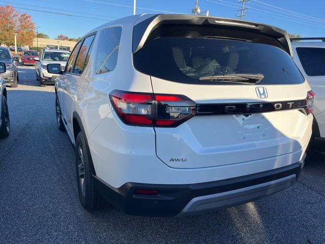 new 2025 Honda Pilot car, priced at $47,450