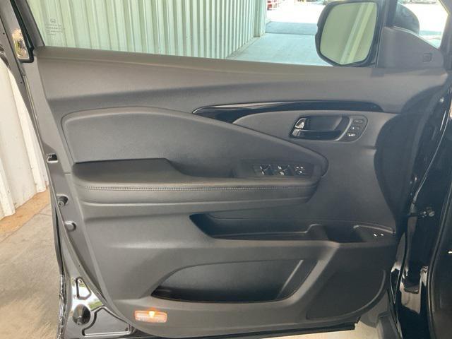 used 2023 Honda Passport car, priced at $39,311