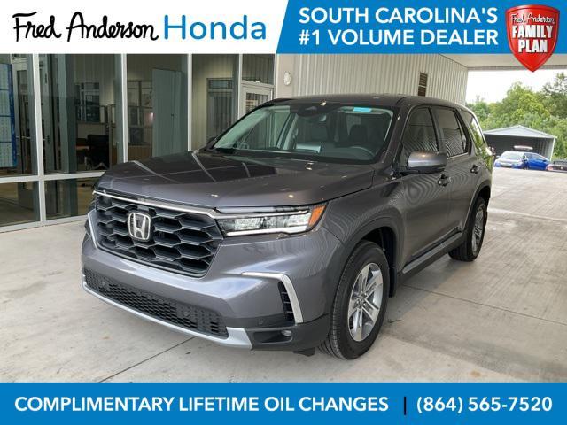 new 2025 Honda Pilot car, priced at $44,339