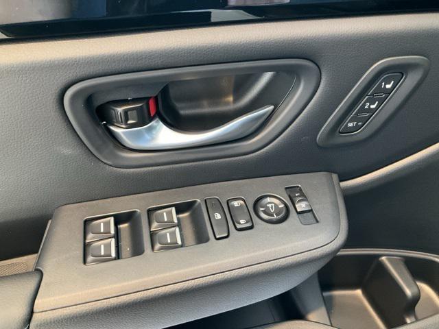 new 2025 Honda Pilot car, priced at $45,358