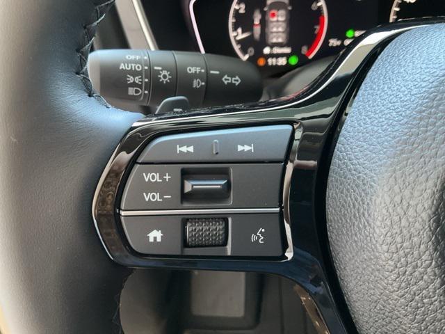 new 2025 Honda Pilot car, priced at $45,358