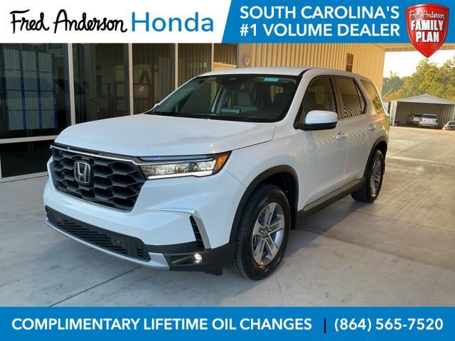 new 2025 Honda Pilot car, priced at $42,841