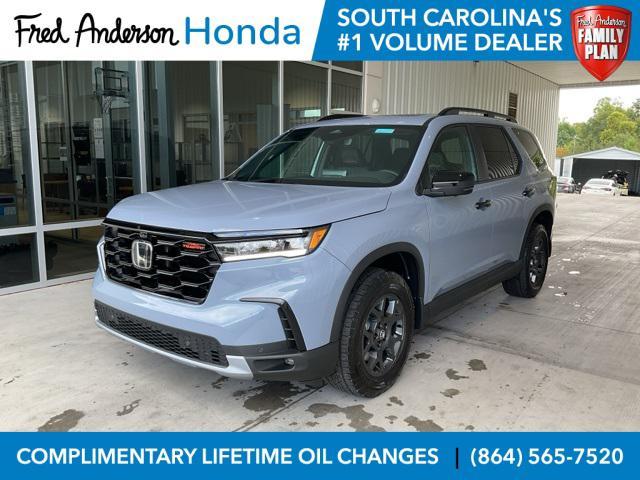 new 2025 Honda Pilot car, priced at $51,830