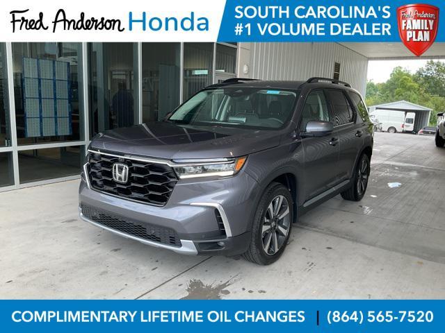 new 2025 Honda Pilot car, priced at $52,837