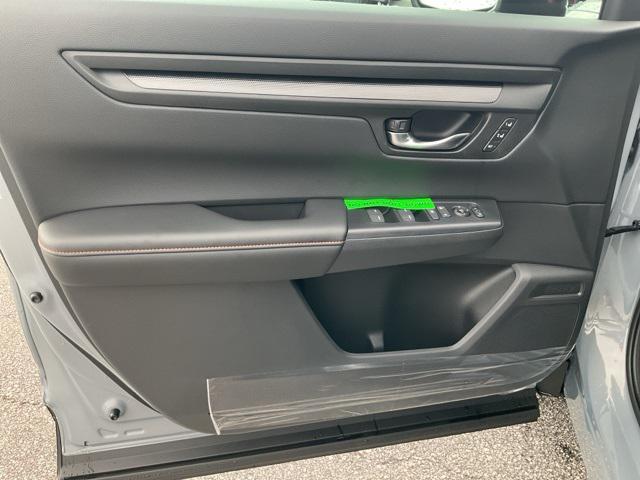 new 2026 Honda CR-V Hybrid car, priced at $40,575