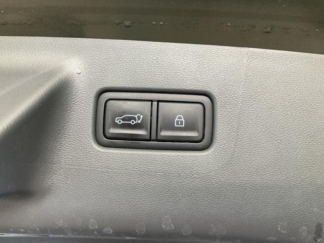 used 2025 Hyundai Santa Fe car, priced at $30,953