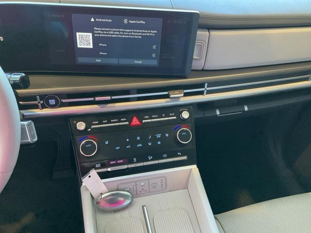 used 2025 Hyundai Santa Fe car, priced at $30,953