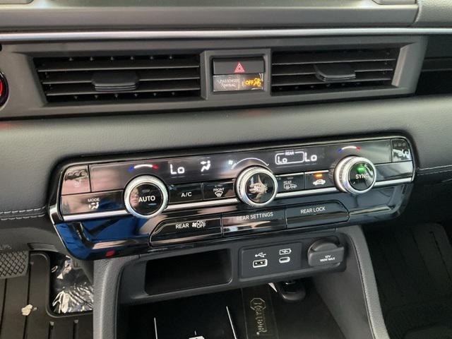 new 2025 Honda Pilot car, priced at $49,280