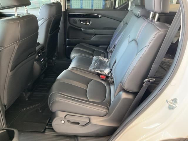 new 2025 Honda Pilot car, priced at $49,280