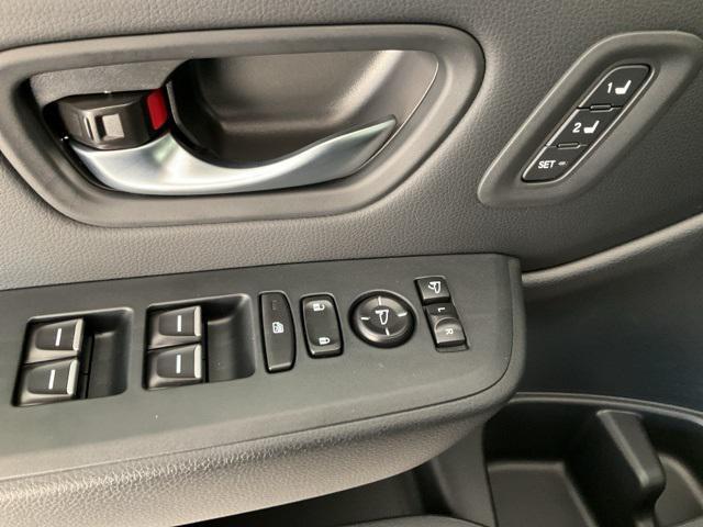 new 2025 Honda Pilot car, priced at $49,536