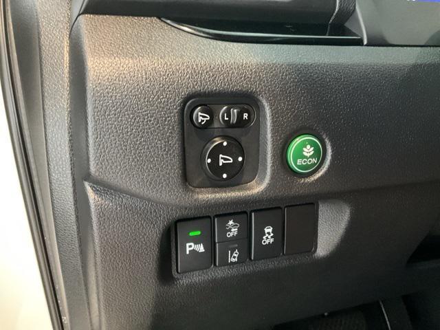 used 2020 Honda Pilot car, priced at $28,097