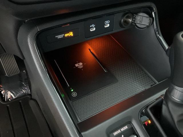 new 2026 Honda CR-V Hybrid car, priced at $38,348