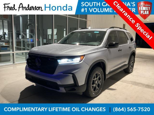 new 2025 Honda Pilot car, priced at $46,563