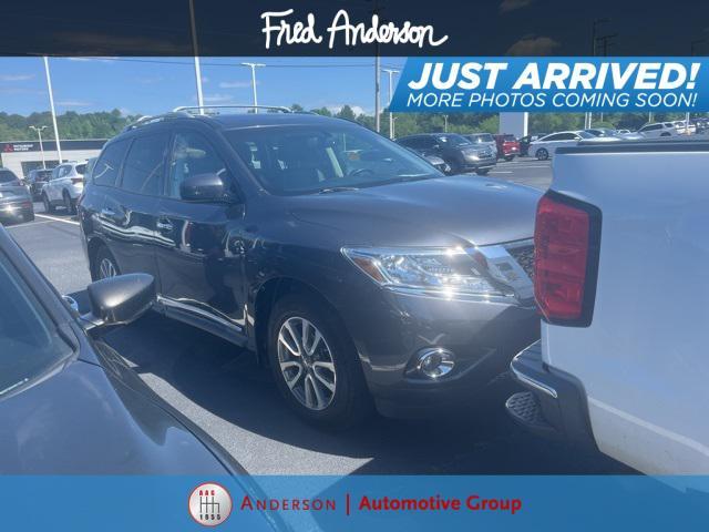 used 2013 Nissan Pathfinder car, priced at $10,473