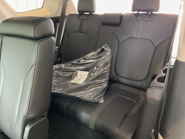 new 2025 Honda Pilot car, priced at $43,383