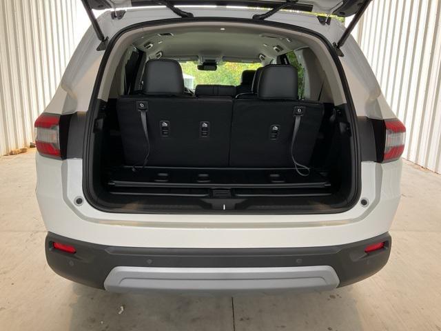 new 2025 Honda Pilot car, priced at $43,383