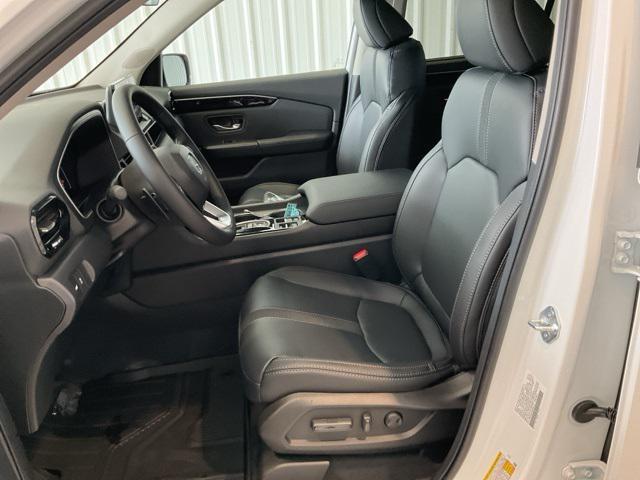 new 2025 Honda Pilot car, priced at $43,383