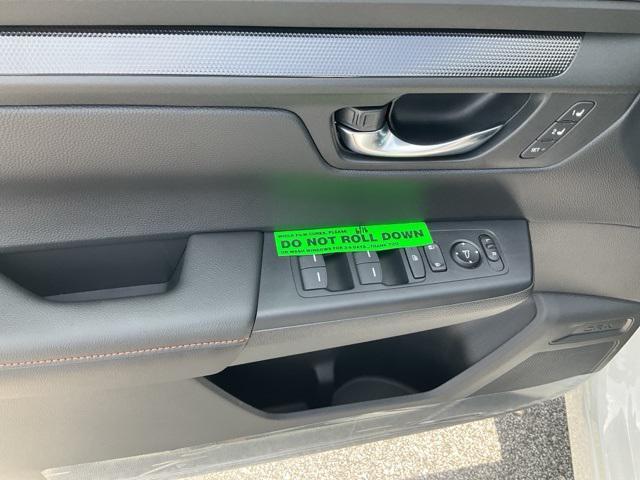 new 2026 Honda CR-V Hybrid car, priced at $39,654