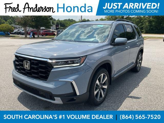 new 2025 Honda Pilot car, priced at $45,835