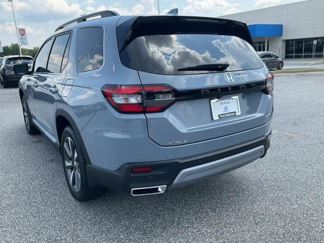 new 2025 Honda Pilot car, priced at $45,835