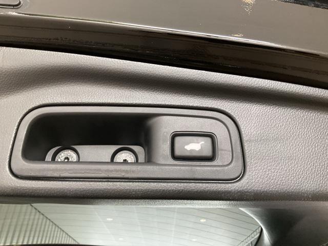used 2022 Honda Pilot car, priced at $32,179
