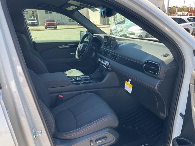 new 2025 Honda Pilot car, priced at $40,303