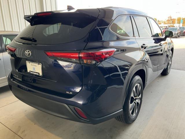 used 2022 Toyota Highlander car, priced at $33,385