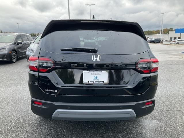 new 2025 Honda Pilot car, priced at $43,613