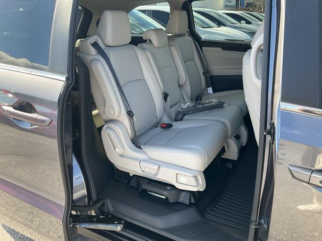 new 2025 Honda Odyssey car, priced at $42,131