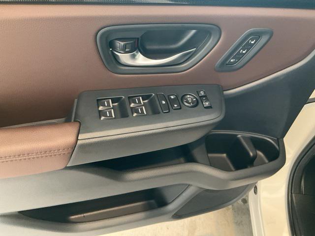 used 2025 Honda Pilot car, priced at $52,976