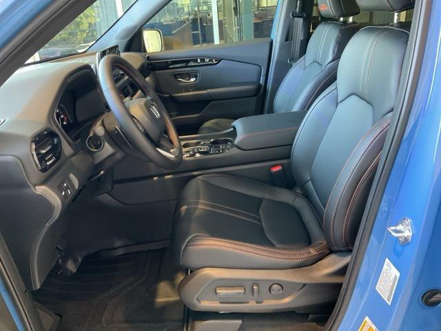 new 2025 Honda Pilot car, priced at $48,974