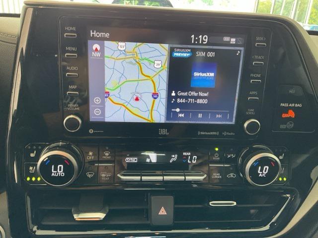 used 2021 Toyota Highlander Hybrid car, priced at $33,002