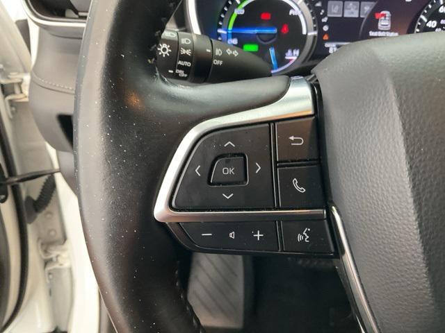 used 2021 Toyota Highlander Hybrid car, priced at $33,002