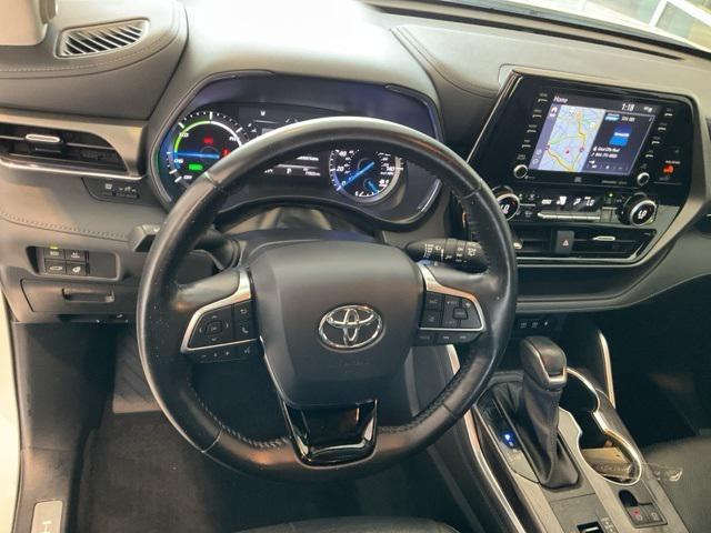 used 2021 Toyota Highlander Hybrid car, priced at $33,002
