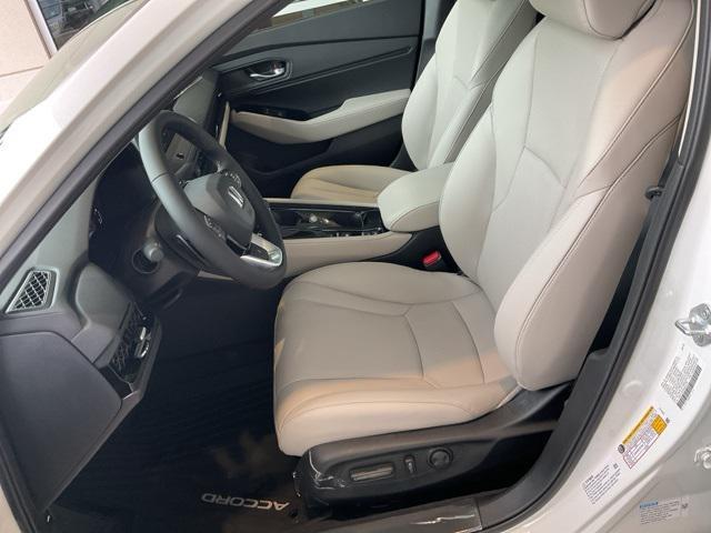 new 2025 Honda Accord Hybrid car, priced at $38,714
